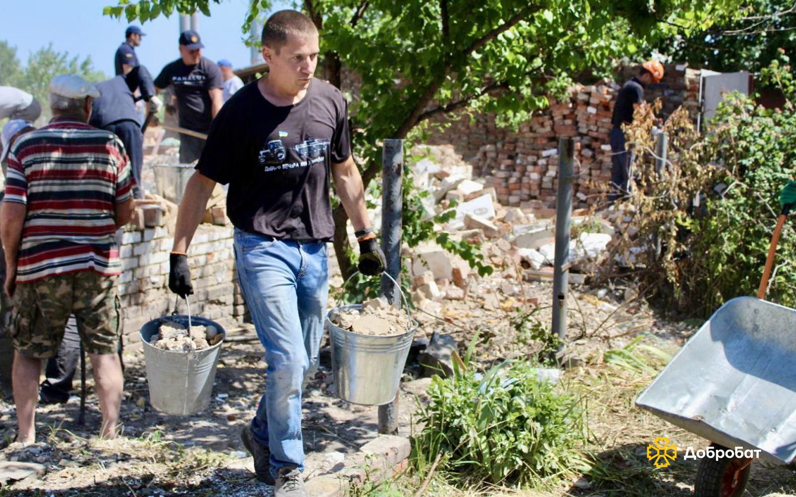 «Добробат» розпочав роботи на Харківщині та долучився до відновлення Ірпеня