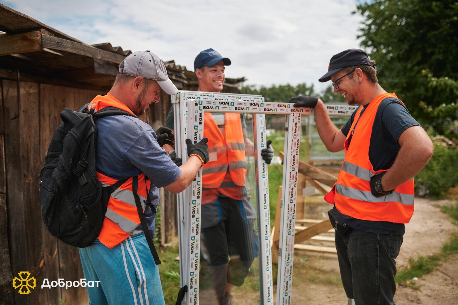Волонтерські батальйони «Добробату» продовжують нагальну відбудову на деокупованих територіях. Звіт за тиждень.