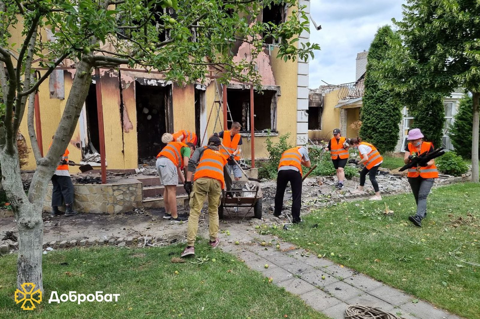 Понад 20 об’єктів відновлювали добробатівці минулого тижня