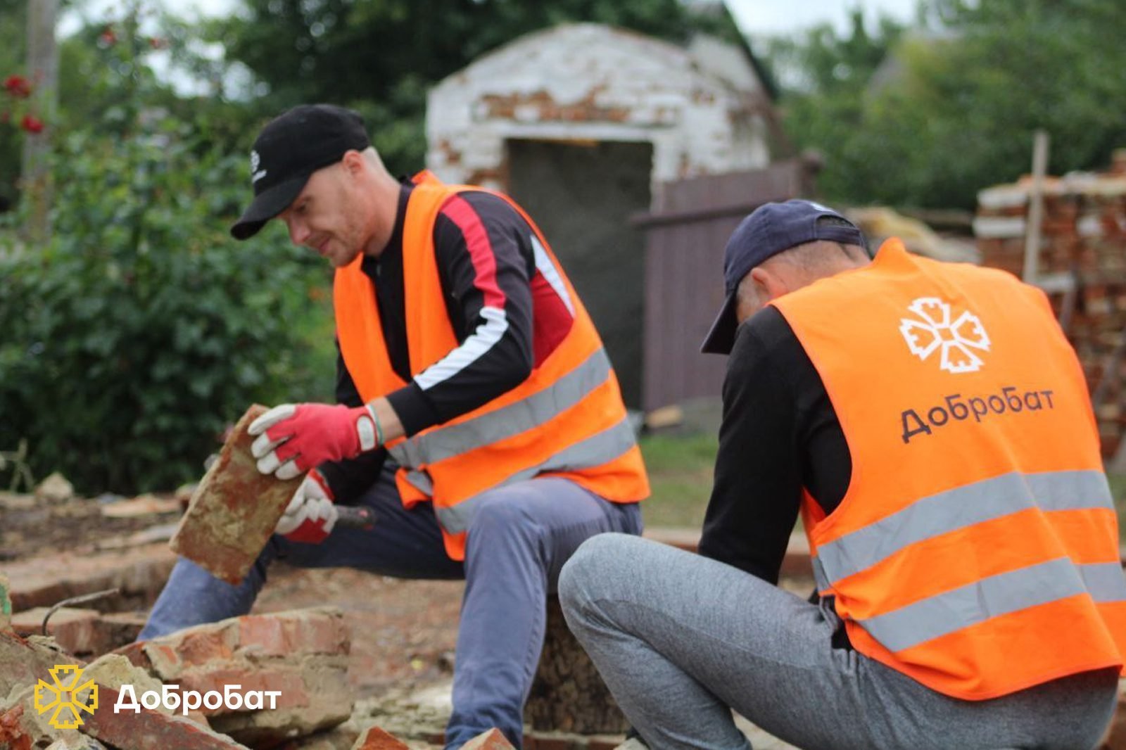Волонтерські батальйони «Добробату» продовжують нагальну відбудову на деокупованих територіях. Звіт за тиждень.