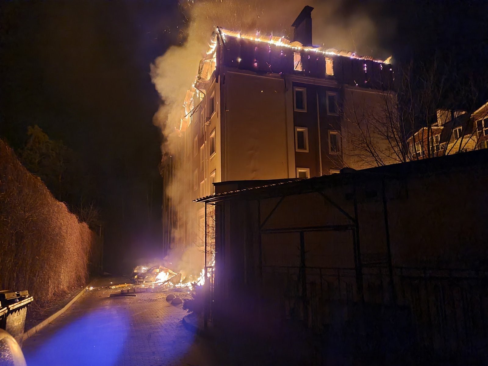 Пошкоджено багатоквартирний будинок в м. Ірпінь