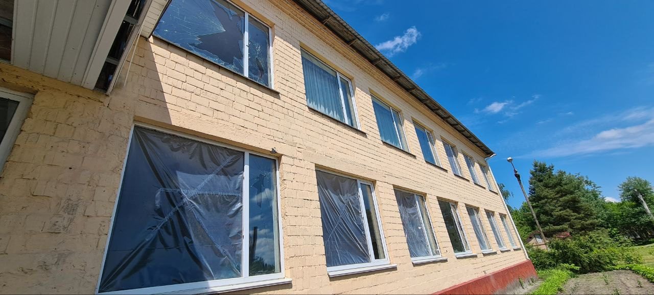 Пошкоджена школа в с. Майдановка