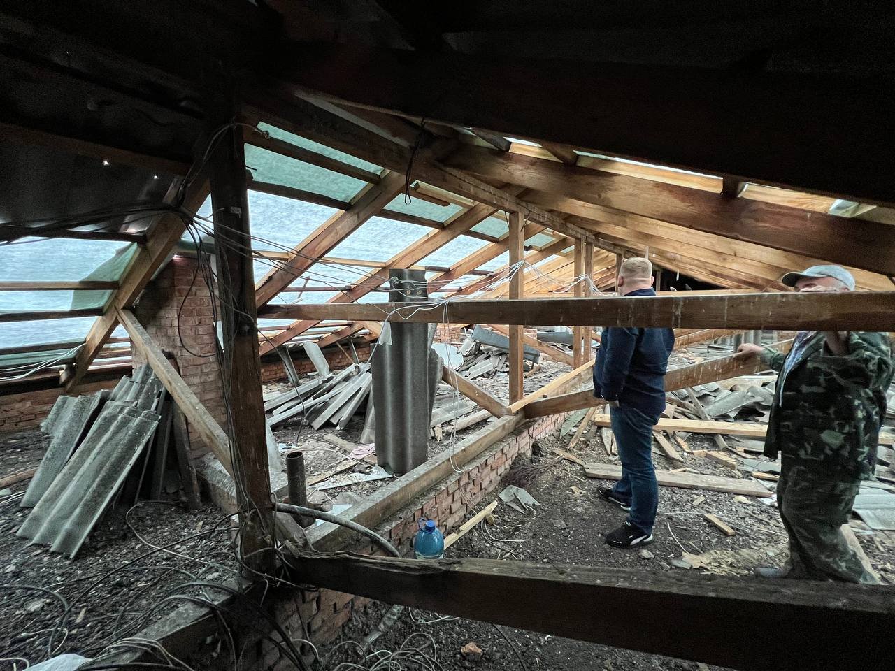 Пошкоджено 5-ти поверховий, багатоквартирний будинок