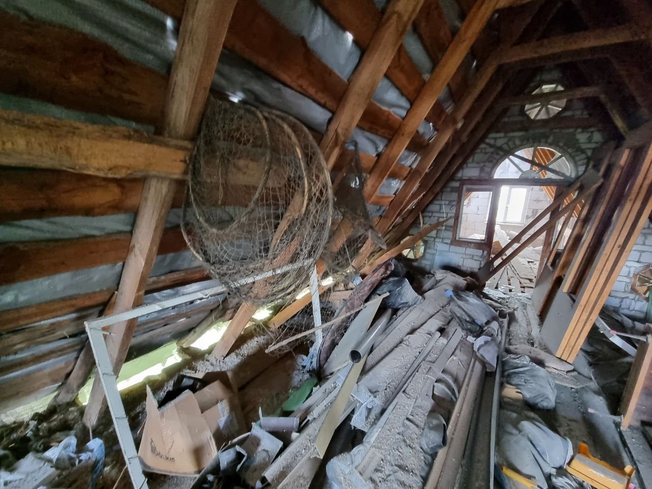 Пошкоджено будинок