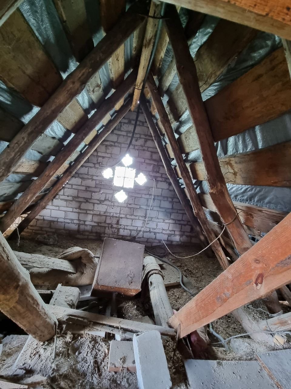 Пошкоджено будинок