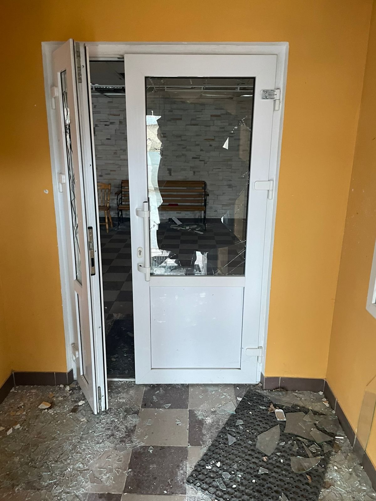 Пошкоджено багатоквартирний в м. Ірпінь