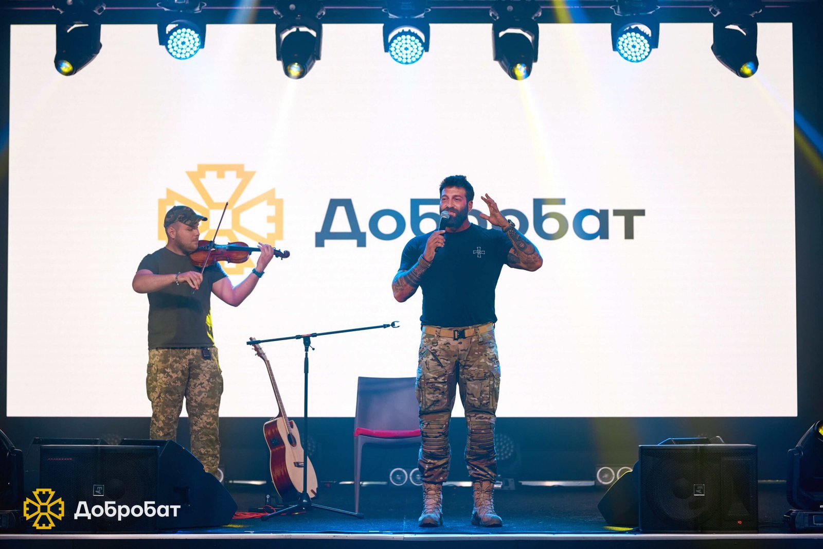 «Добробат» вручив нагрудні “Знаки Пошани” проактивним волонтерам та подяки партнерам