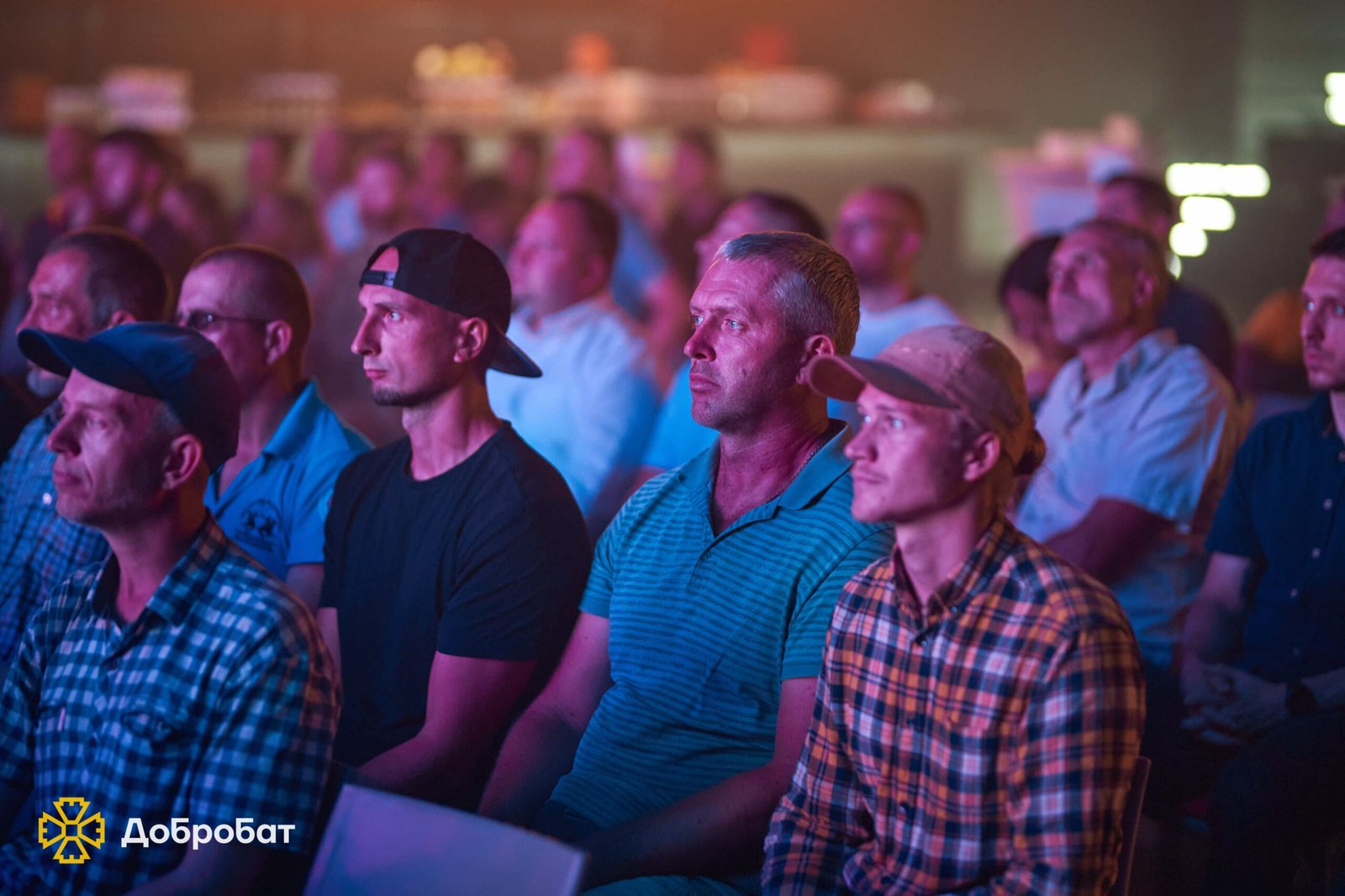 «Добробат» вручив нагрудні “Знаки Пошани” проактивним волонтерам та подяки партнерам