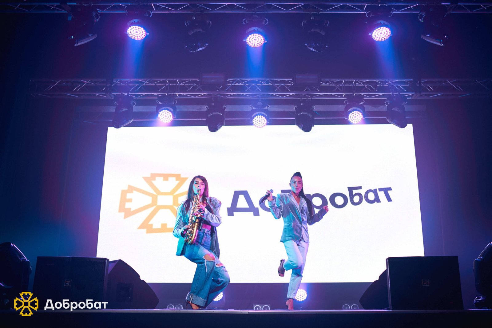 «Добробат» вручив нагрудні “Знаки Пошани” проактивним волонтерам та подяки партнерам