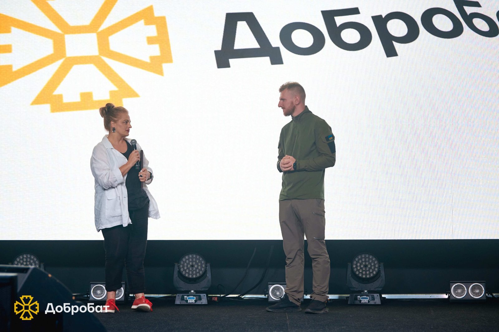 «Добробат» вручив нагрудні “Знаки Пошани” проактивним волонтерам та подяки партнерам