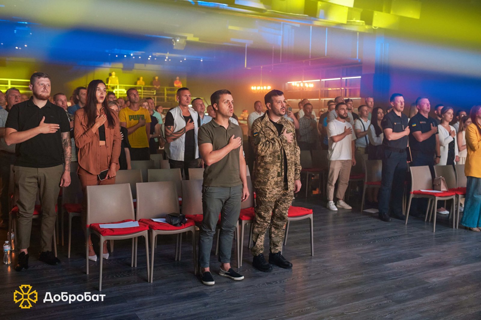 «Добробат» вручив нагрудні “Знаки Пошани” проактивним волонтерам та подяки партнерам