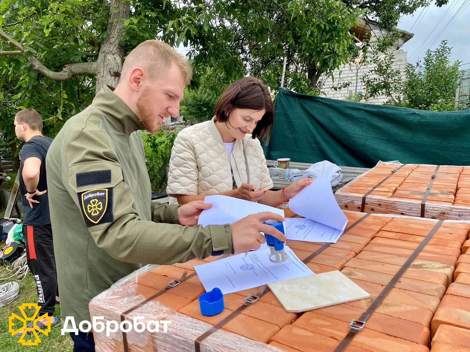 «Добробат» за підтримки партнерів, продовжує нагальне відновлення пошкодженого житла українців.
