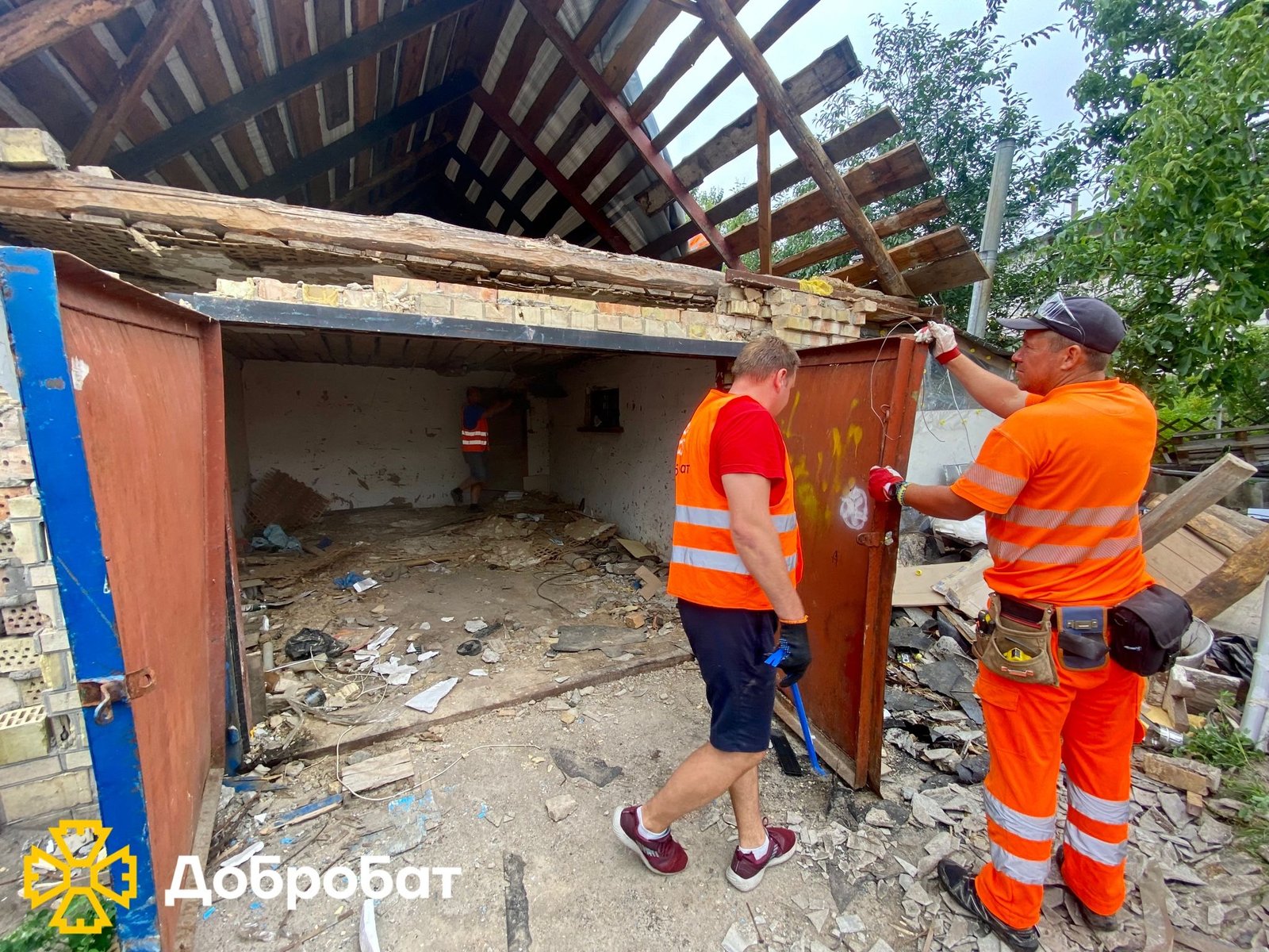 «Добробат» за підтримки партнерів, продовжує нагальне відновлення пошкодженого житла українців.