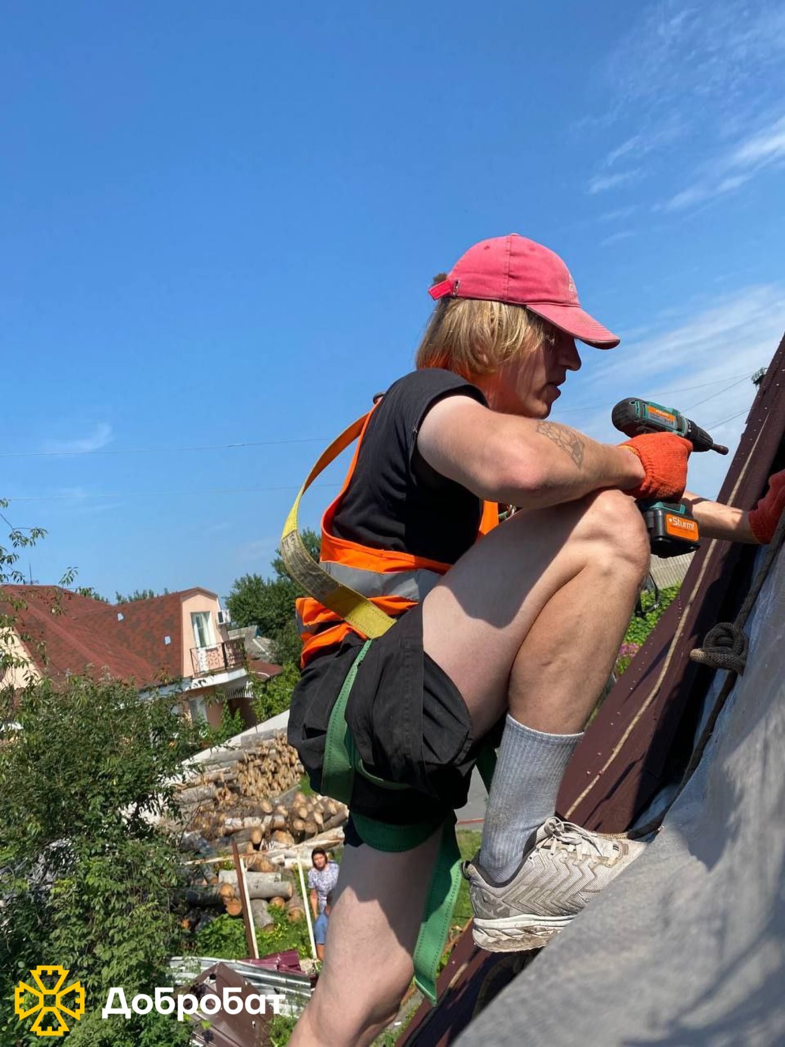 Відбудовуємо країну, надихаючись українською музикою, та відзначаємо найактивніших волонтерів