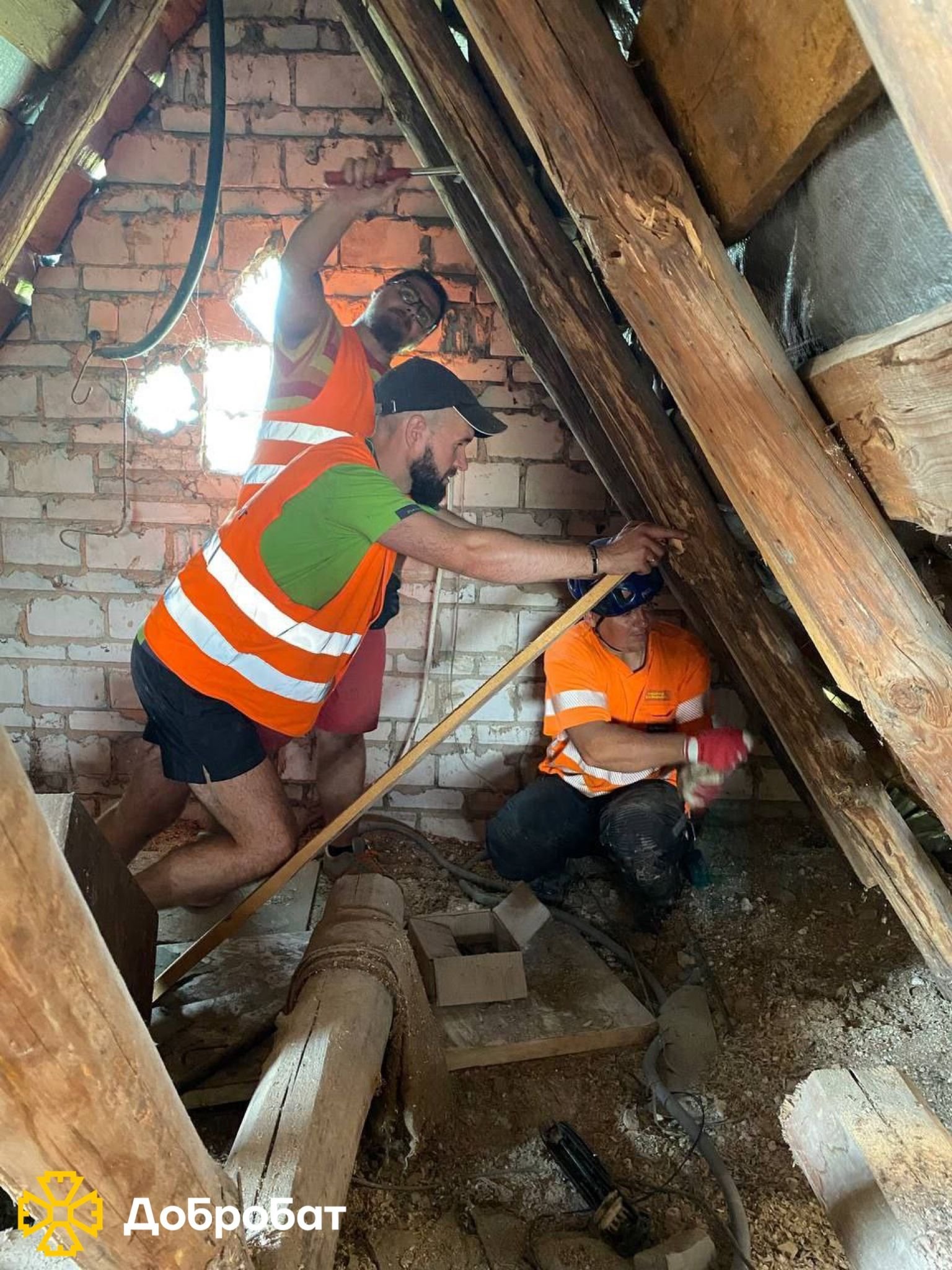 Відбудовуємо країну, надихаючись українською музикою, та відзначаємо найактивніших волонтерів