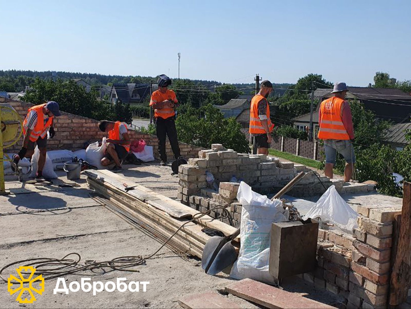 Відбудовуємо країну, надихаючись українською музикою, та відзначаємо найактивніших волонтерів