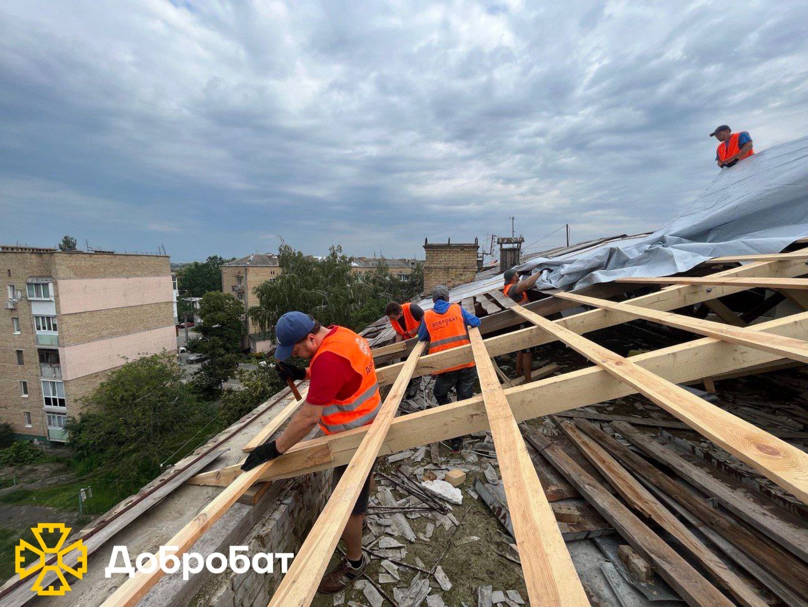 Відбудовуємо країну, надихаючись українською музикою, та відзначаємо найактивніших волонтерів