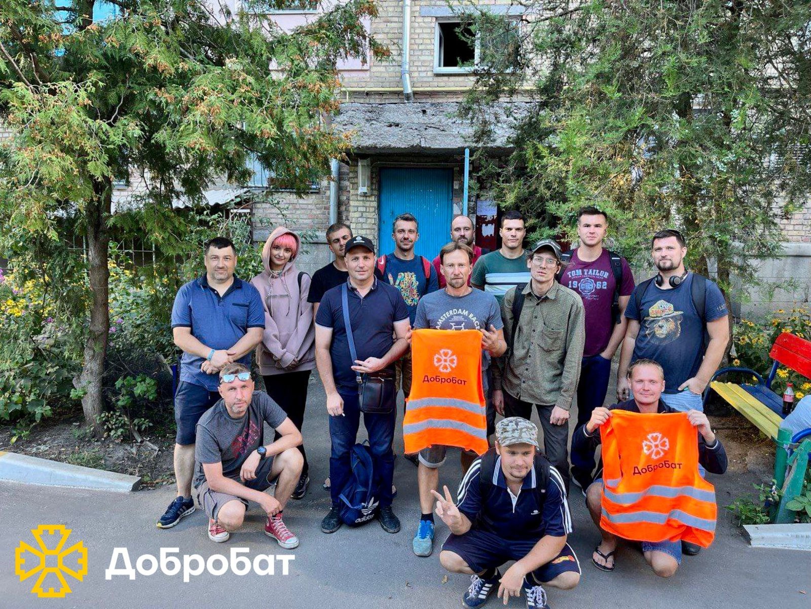 Єднаємося та відбудовуємо країну великою родиною «Добробату»: понад 450 волонтерів долучилися до нагального відновлення минулого тижня