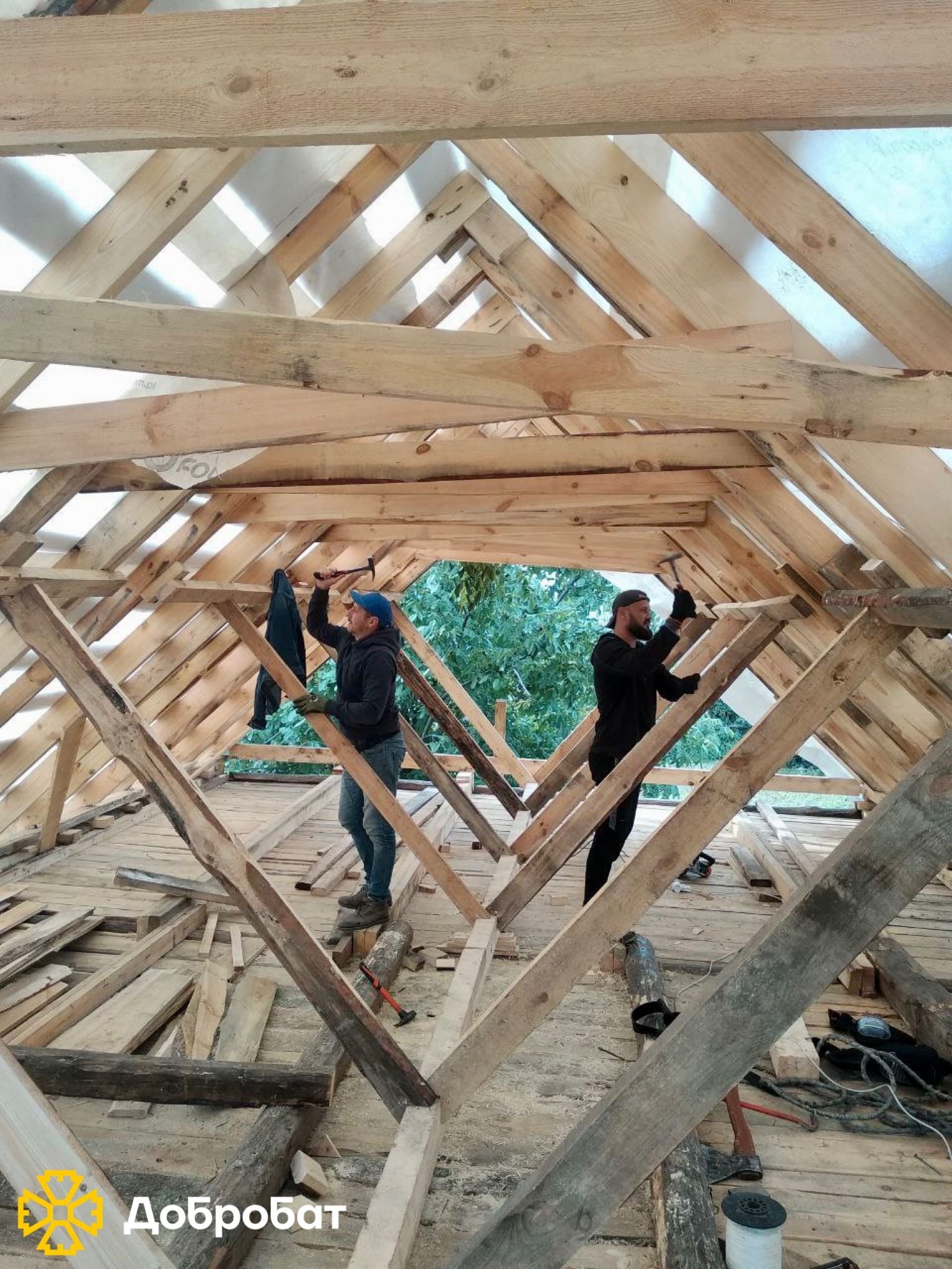 Volunteer construction battalion holds the reconstruction frontline: about 300 volunteers joined to help at the sites