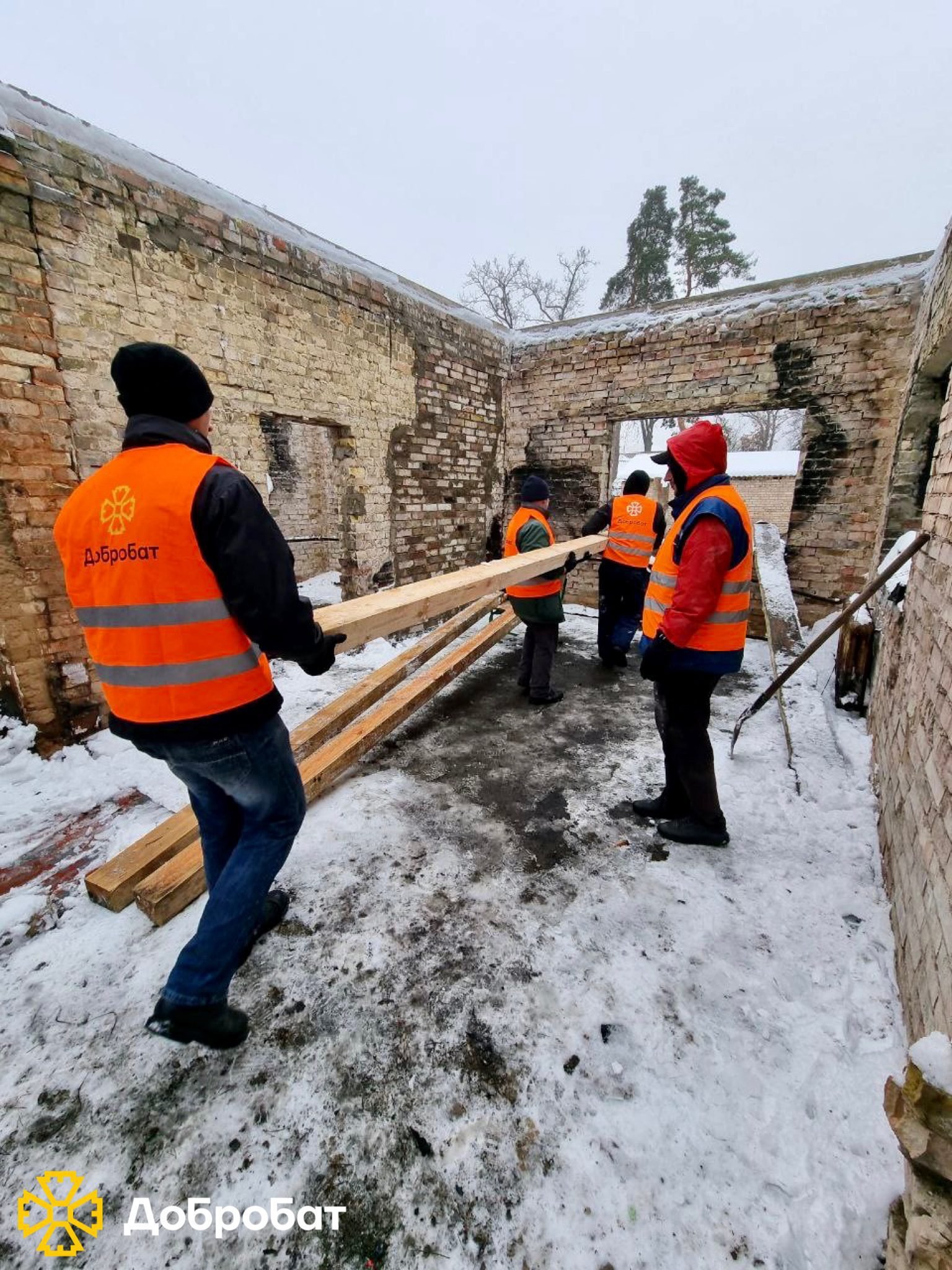 Five regions, nearly 200 volunteers involved and even more homes restored: a weekly review.