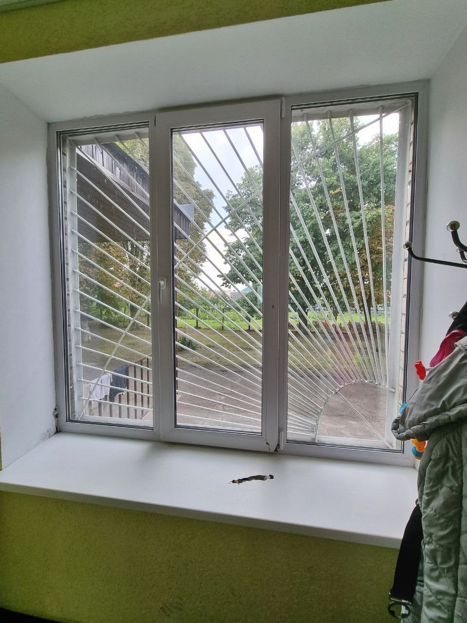 Пошкоджено будівлю в смт. Бородянка