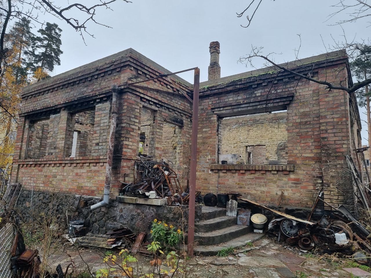 Пошкоджено приватний будинок в м. Ірпінь.