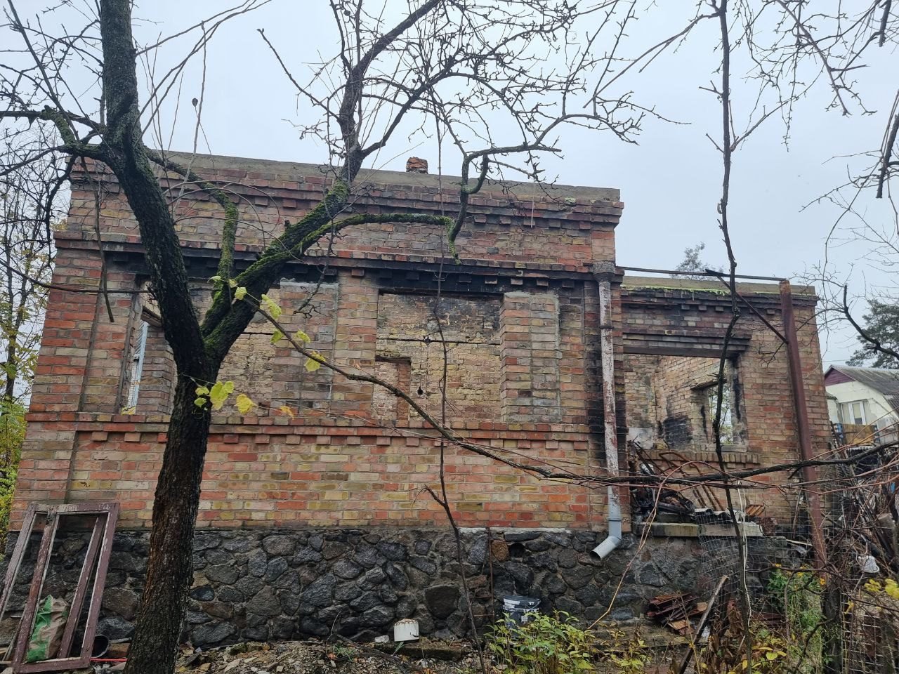 Пошкоджено приватний будинок в м. Ірпінь.