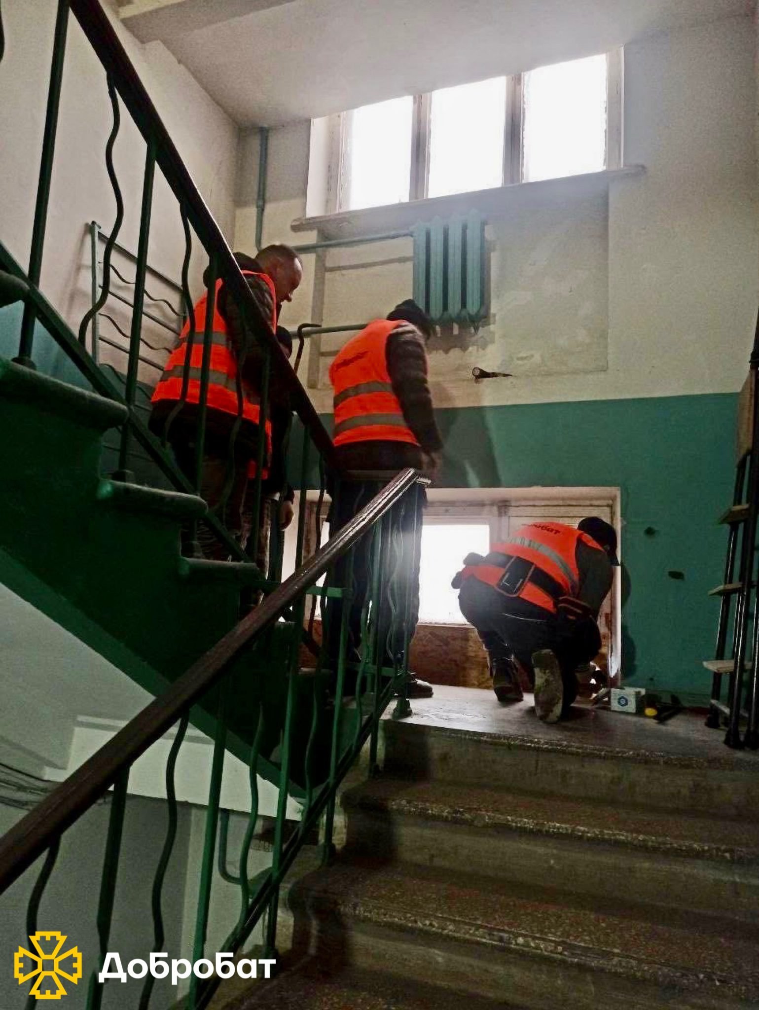 The volunteers repaired residential buildings, a university, a community cultural center, an art school and removed rubble: about the week of reconstruction by Dobrobat
