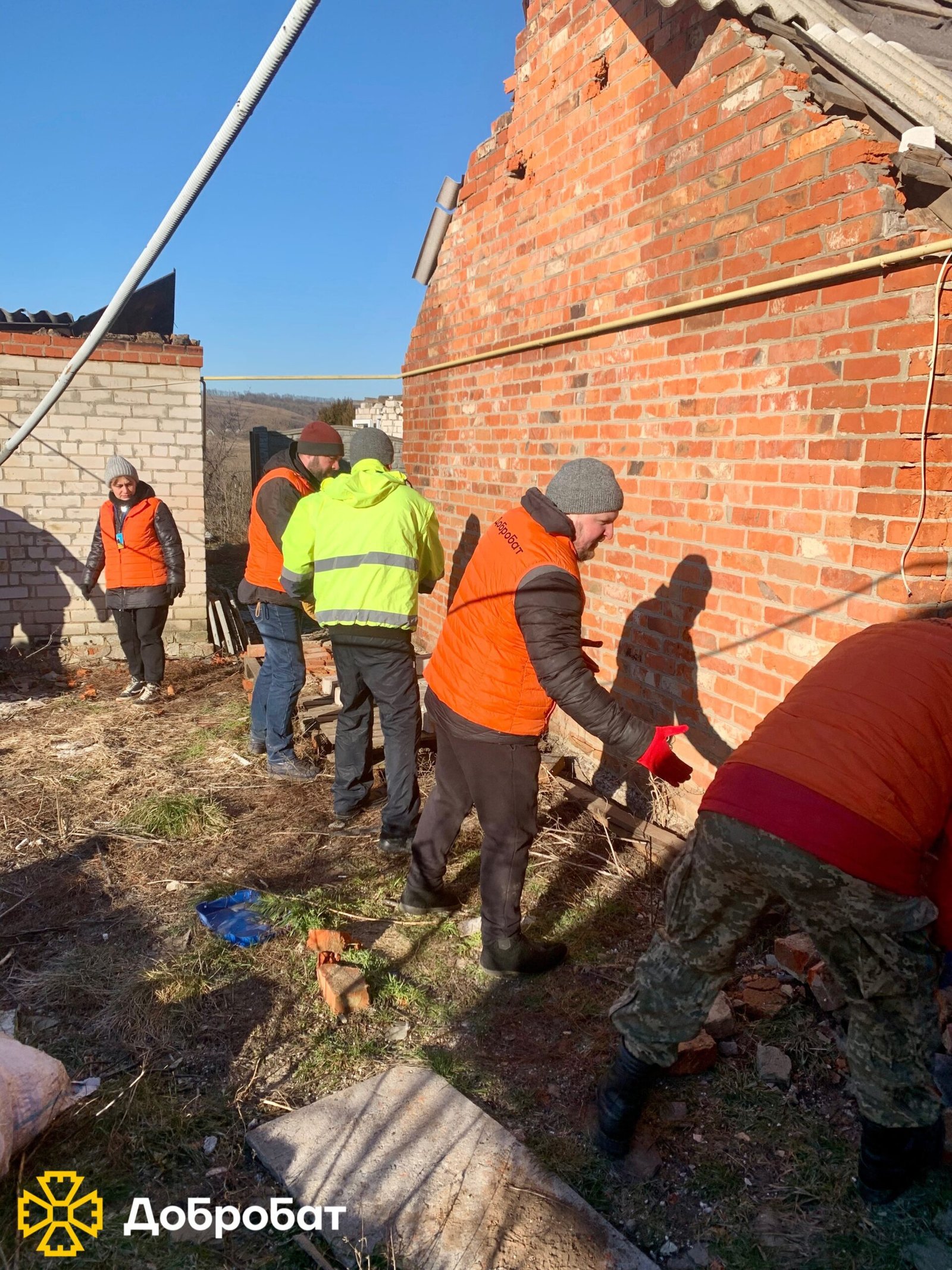 180 volunteers conducted urgent reconstruction at about fifteen locations: results of the week.