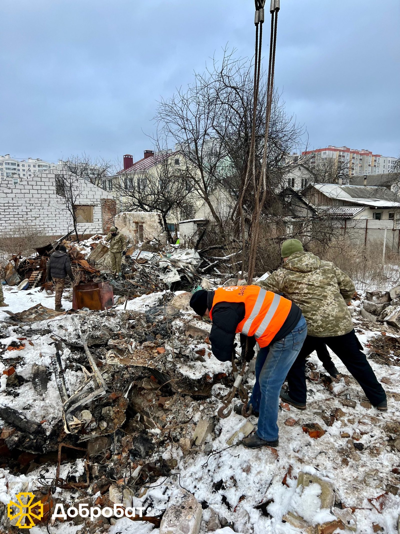 A heartwarming meeting, awarding of volunteers and tireless restoration of seven oblasts of the country: this was the week of Dobrobat