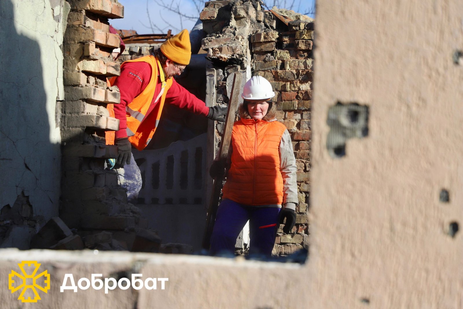 More than 150 volunteers and restored facilities in six oblasts: weekly report of Dobrobat volunteer construction battalions