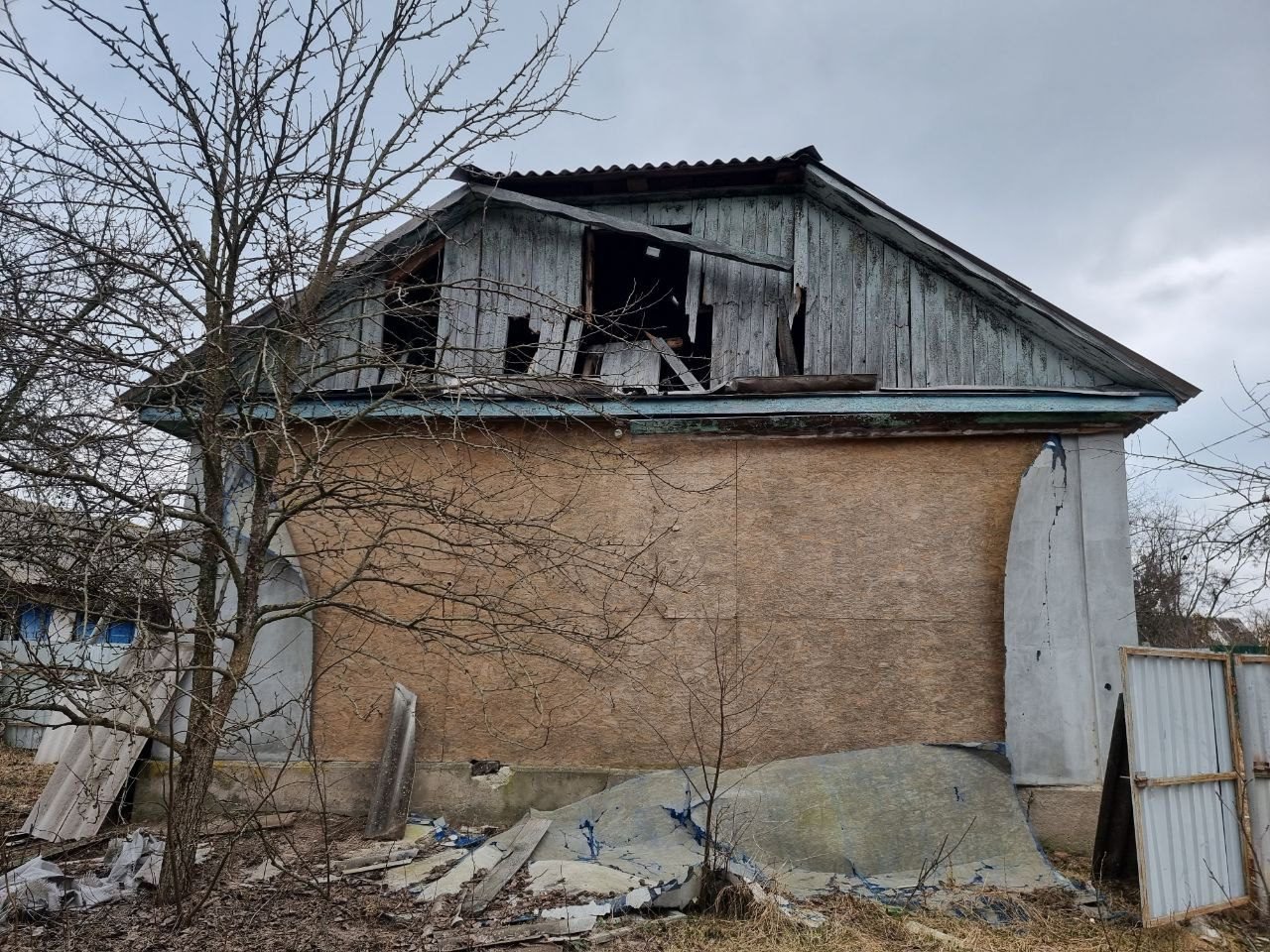 Пошкоджено житловий будинок в с. Загальці, Бучанський район