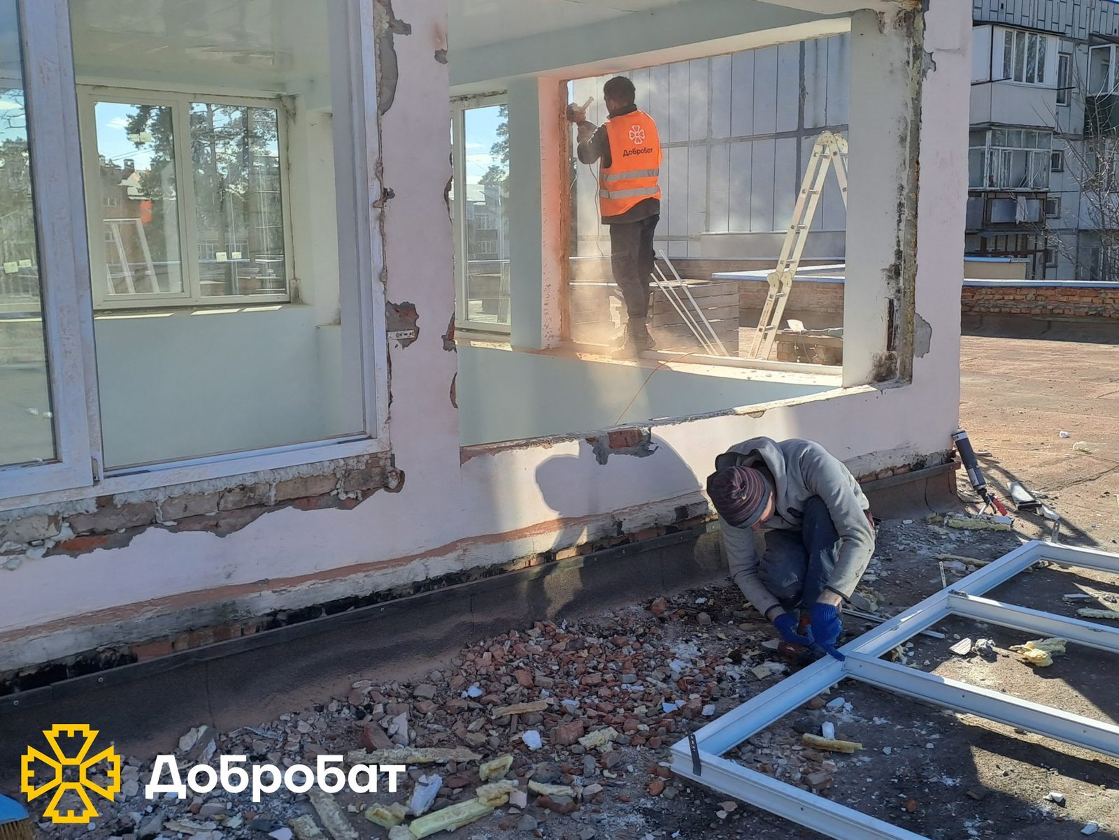 We removed the rubble and repaired houses, a water tower, an art school, and a youth sports school: Dobrobat reports on a week of reconstruction