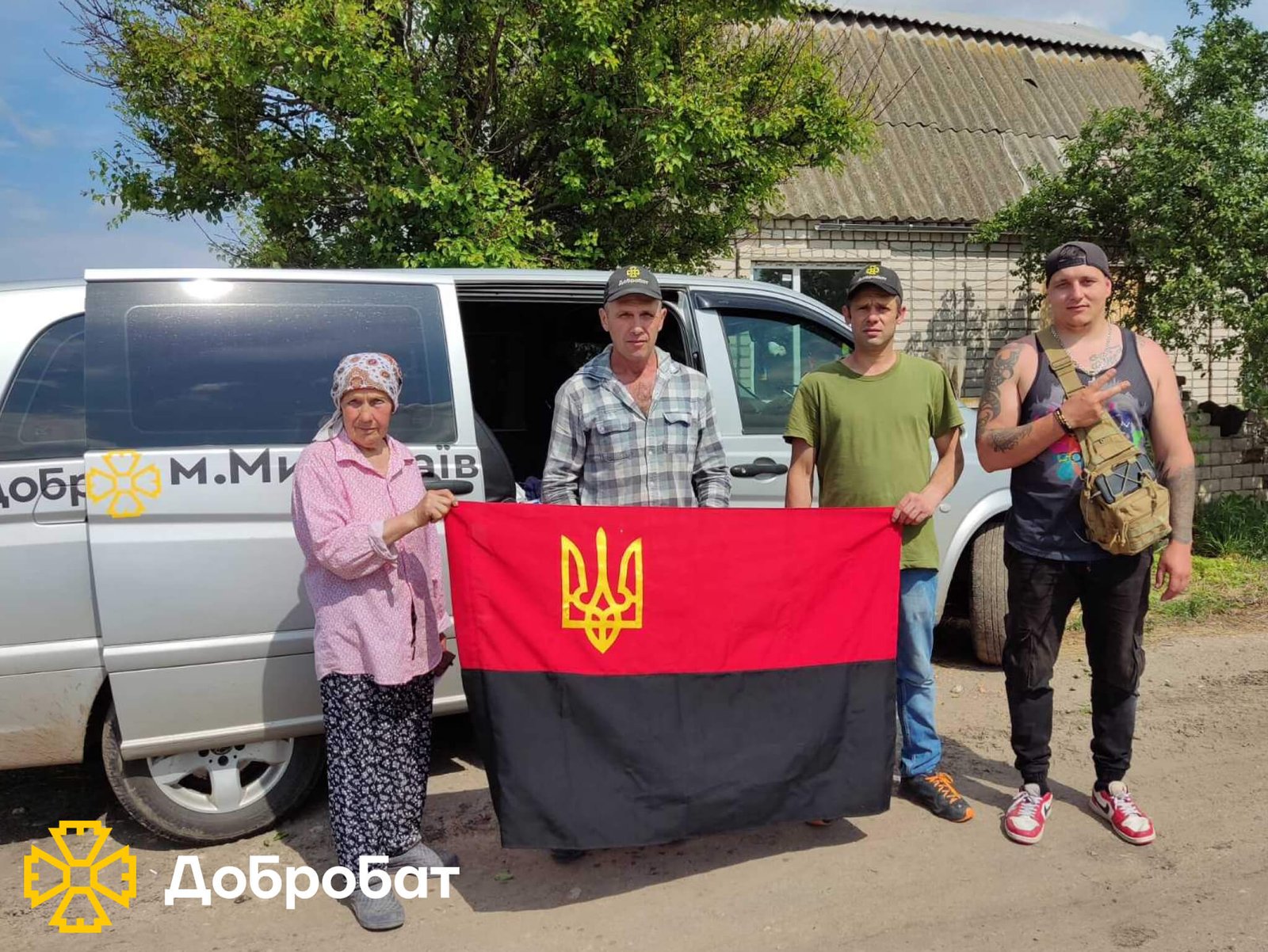 Близько 140 волонтерів долучилися до нагальної відбудови в семи регіонах країни: «Добробат» звітує про тиждень, що минув