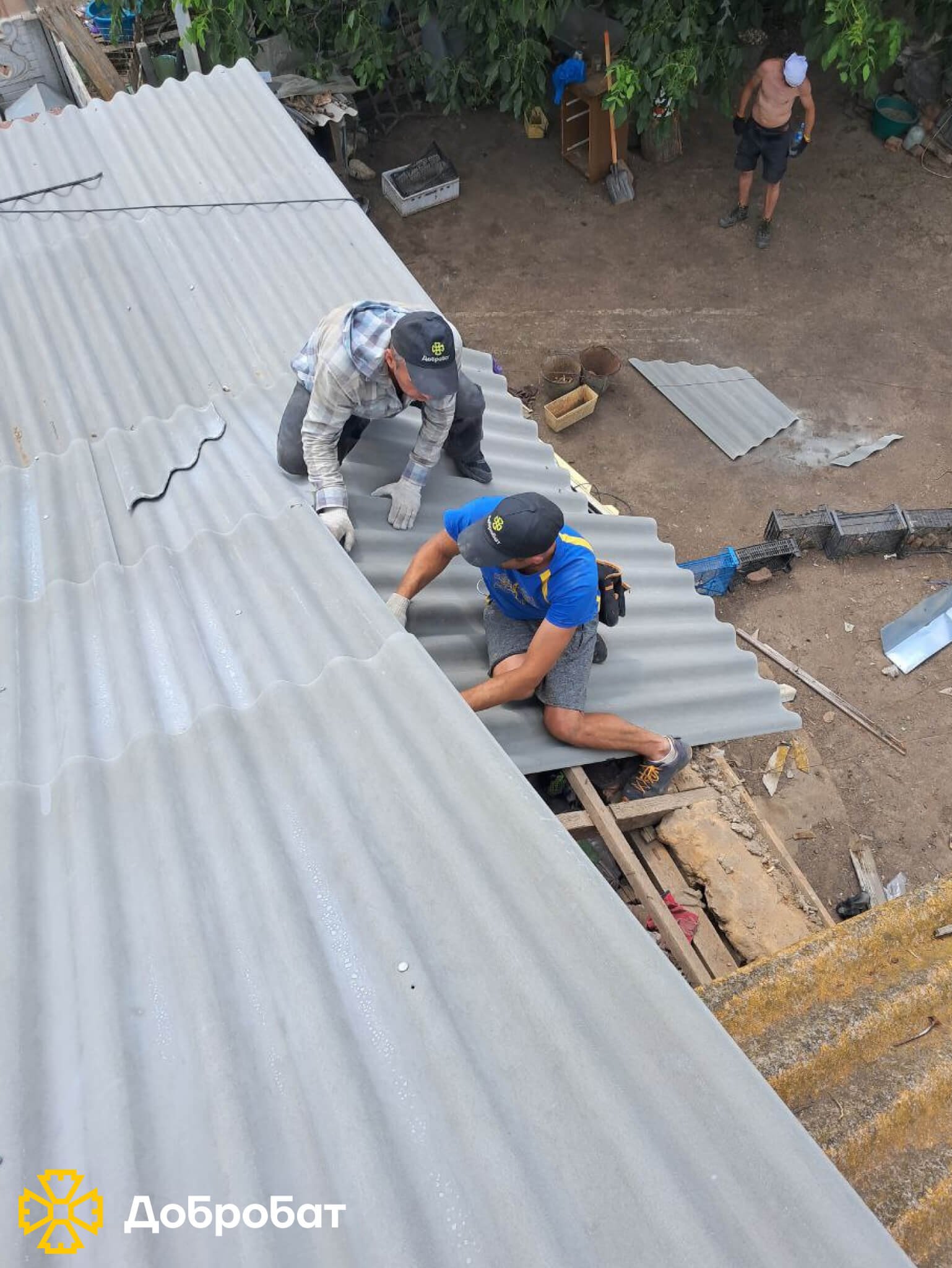 Близько 170 добровольців долучилися до нагальної відбудови країни: «Добробат» звітує про зроблене за тиждень