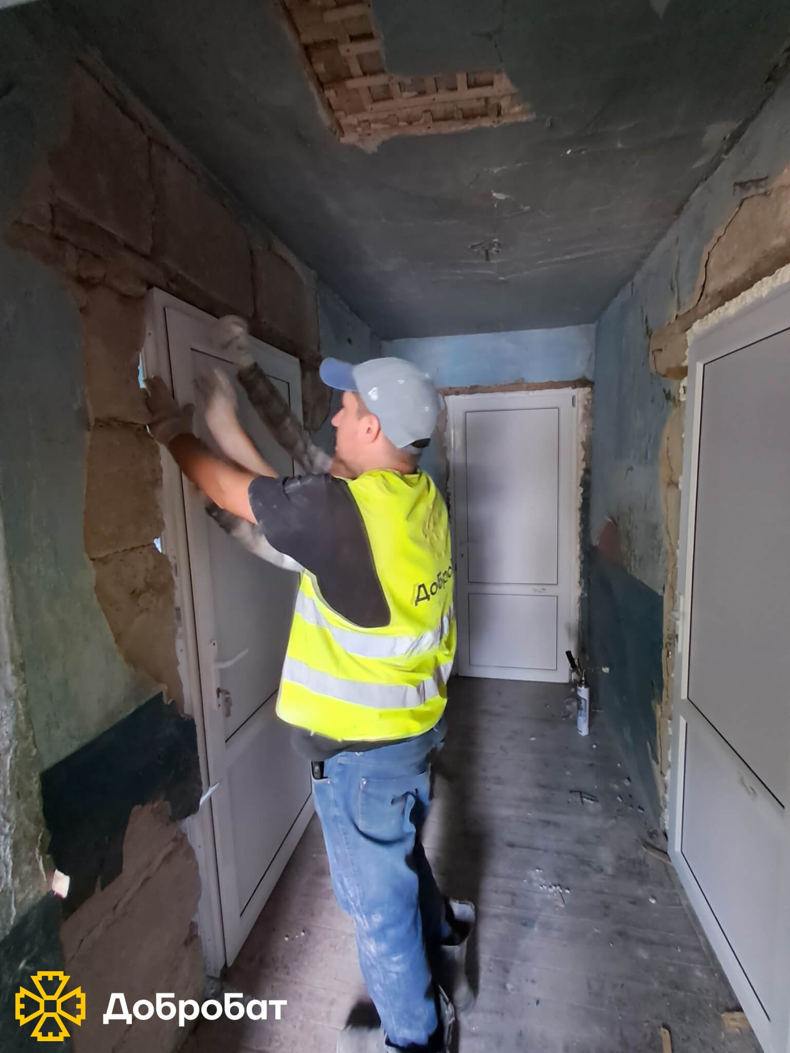 Потужна волонтерська команда та взаємодопомога рухають зміни в країні: звітуємо про тиждень відбудови