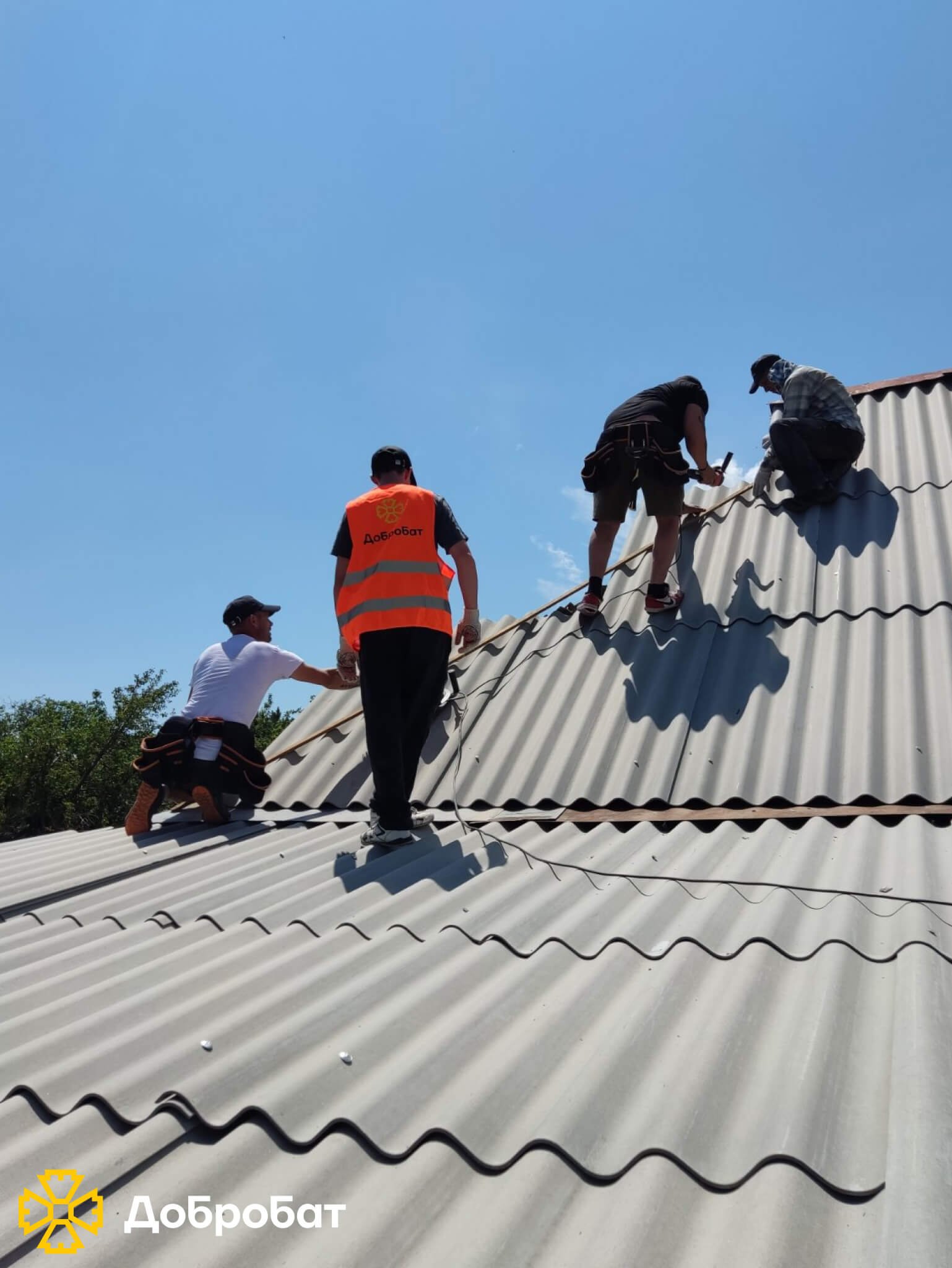 Потужна волонтерська команда та взаємодопомога рухають зміни в країні: звітуємо про тиждень відбудови