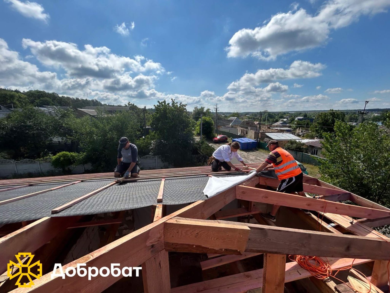 Близько 170 добровольців долучилися до нагальної відбудови країни: «Добробат» звітує про зроблене за тиждень