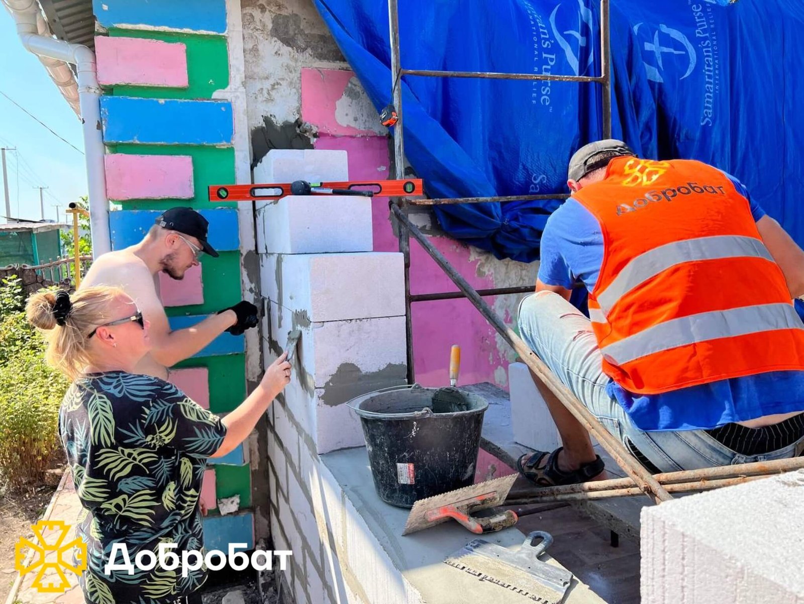 Близько 170 добровольців долучилися до нагальної відбудови країни: «Добробат» звітує про зроблене за тиждень