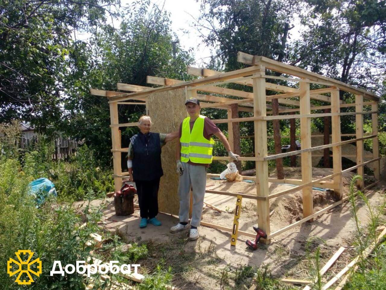 Близько 170 добровольців долучилися до нагальної відбудови країни: «Добробат» звітує про зроблене за тиждень
