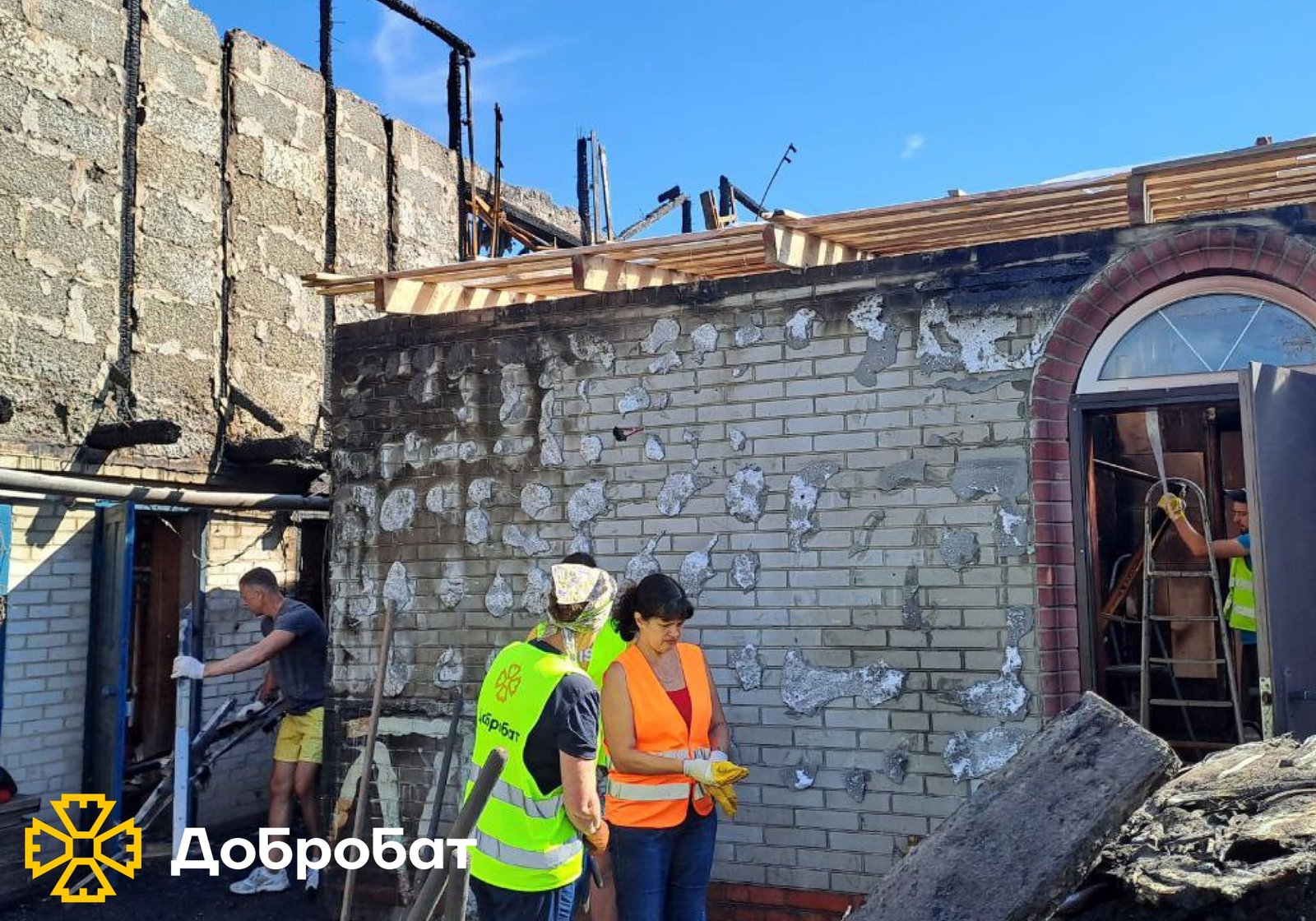 Об’єднуємо зусилля: близько 130 добровольців долучилися до відбудови семи регіонів країни минулого тижня