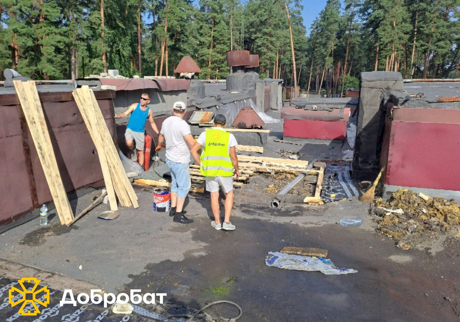 Об’єднуємо зусилля: близько 130 добровольців долучилися до відбудови семи регіонів країни минулого тижня