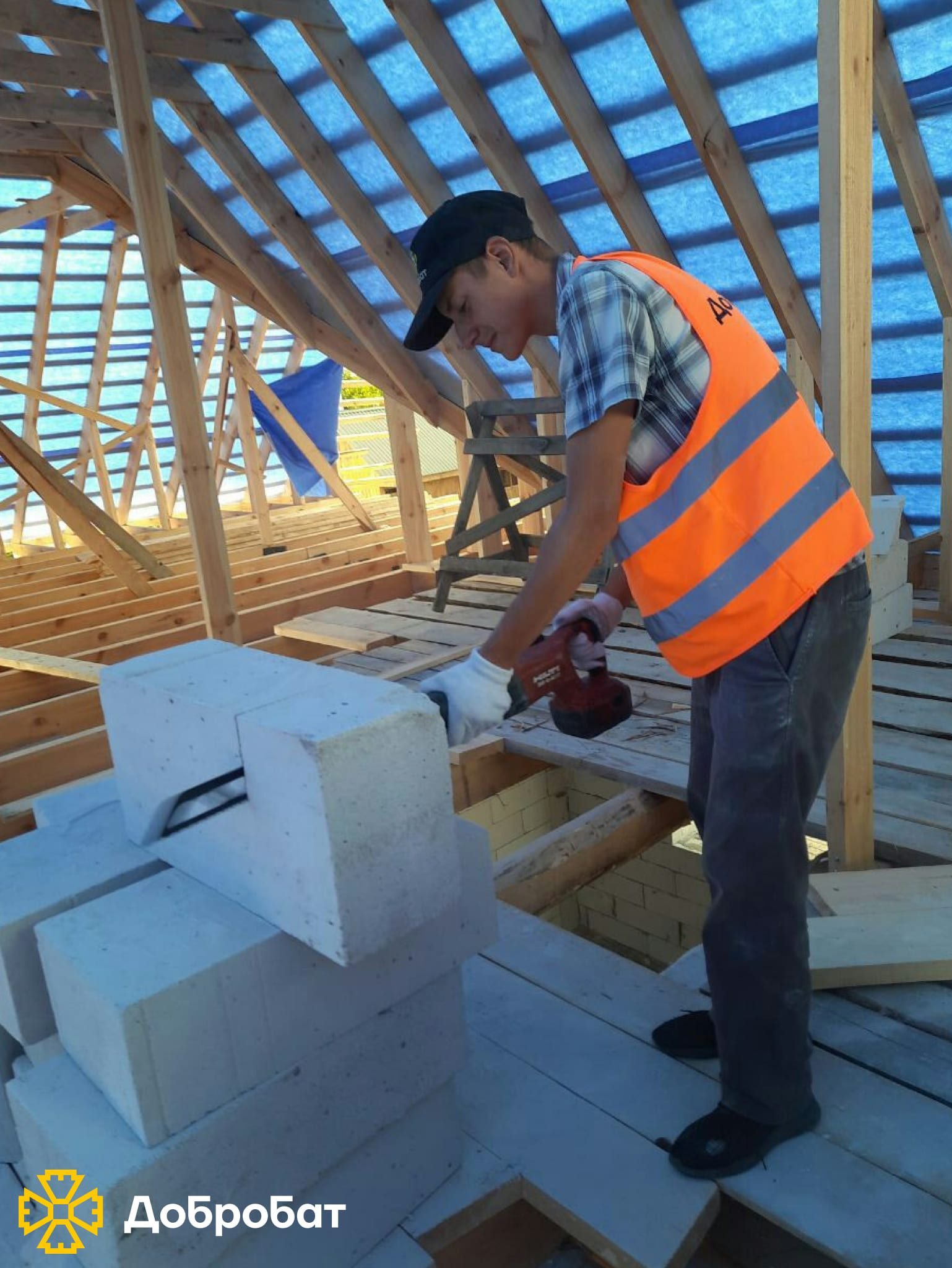 Об’єднуємо зусилля: близько 130 добровольців долучилися до відбудови семи регіонів країни минулого тижня