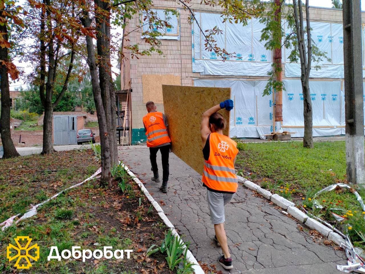 Об’єднуємо зусилля: близько 130 добровольців долучилися до відбудови семи регіонів країни минулого тижня