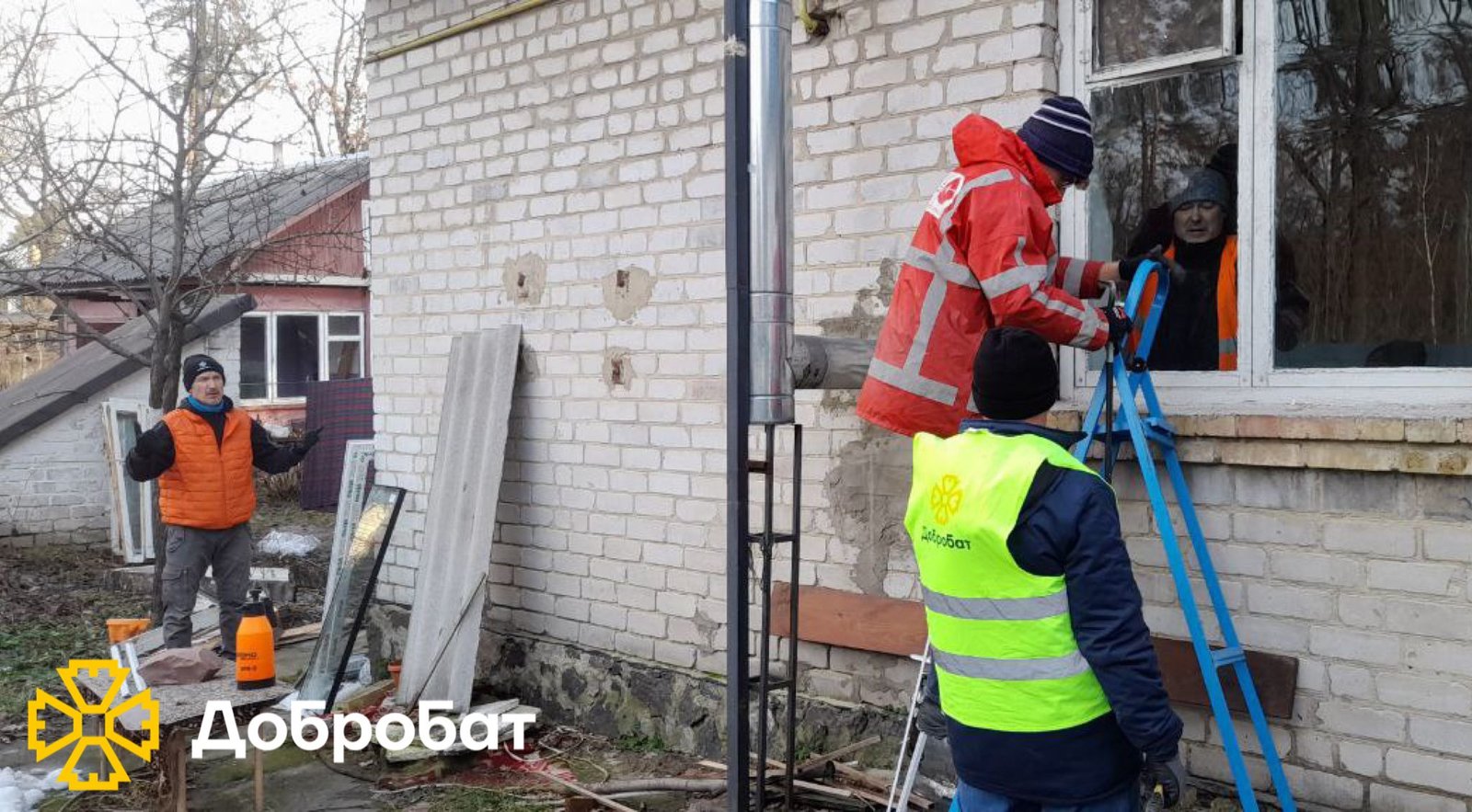 Впроваджували відбудову в шести регіонах країни: «Добробат» звітує про зроблене за тиждень, що минув