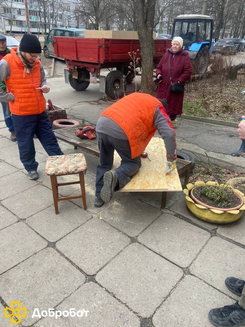 Ліквідовували наслідки руйнувань та розчищали завали: «Добробат» про допомогу у період новорічний свят