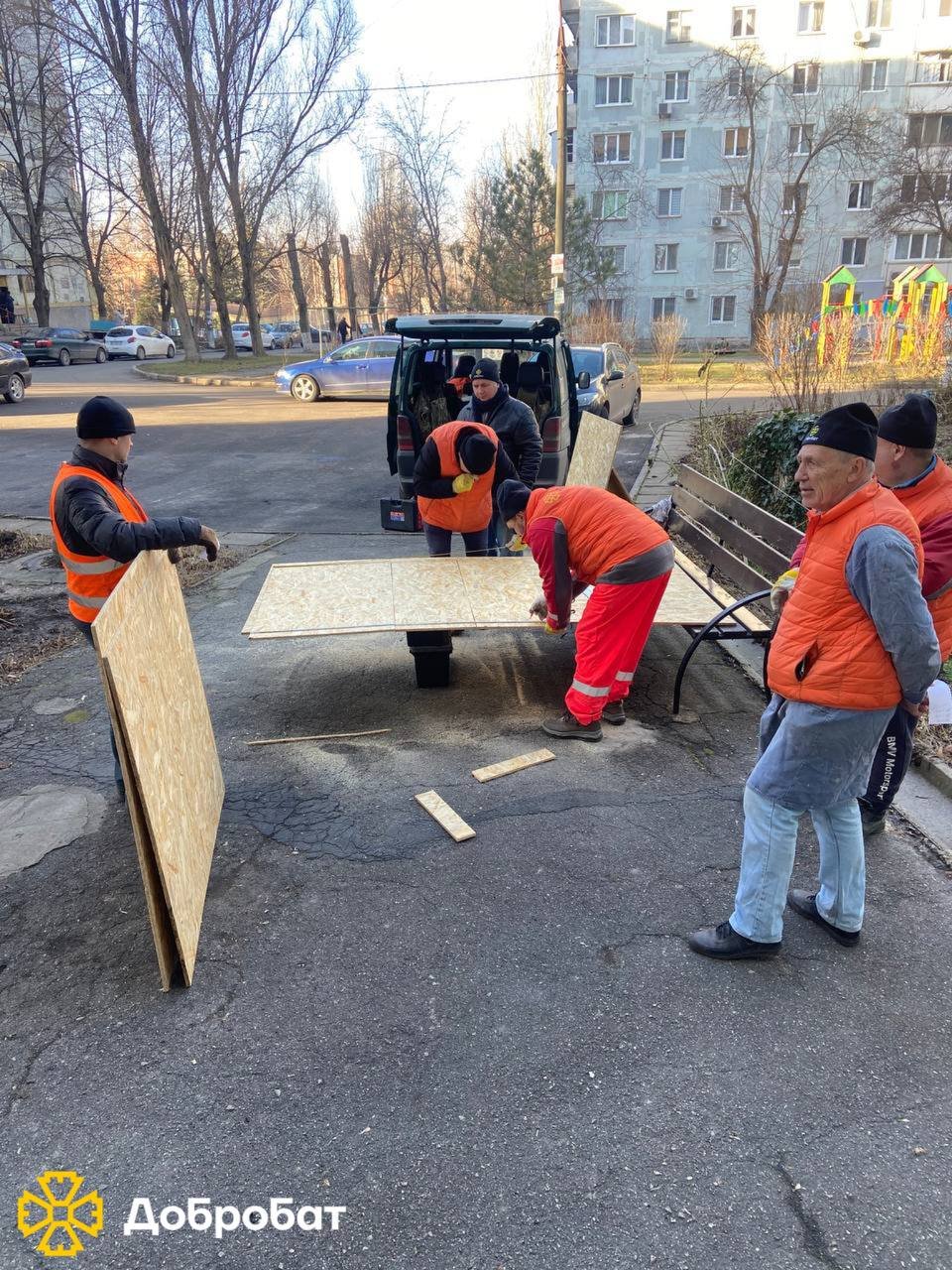 Ліквідовували наслідки руйнувань та розчищали завали: «Добробат» про допомогу у період новорічний свят