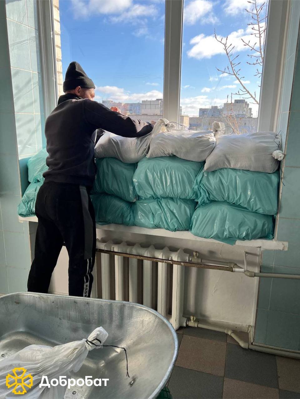 Сніг та морози не лякають волонтерів: звітуємо про допомогу «Добробату» за тиждень, що минув