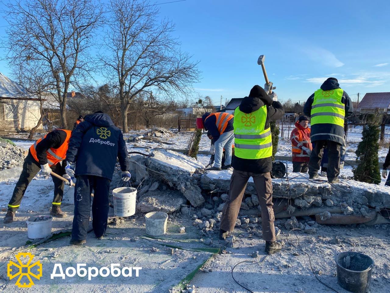 Сніг та морози не лякають волонтерів: звітуємо про допомогу «Добробату» за тиждень, що минув