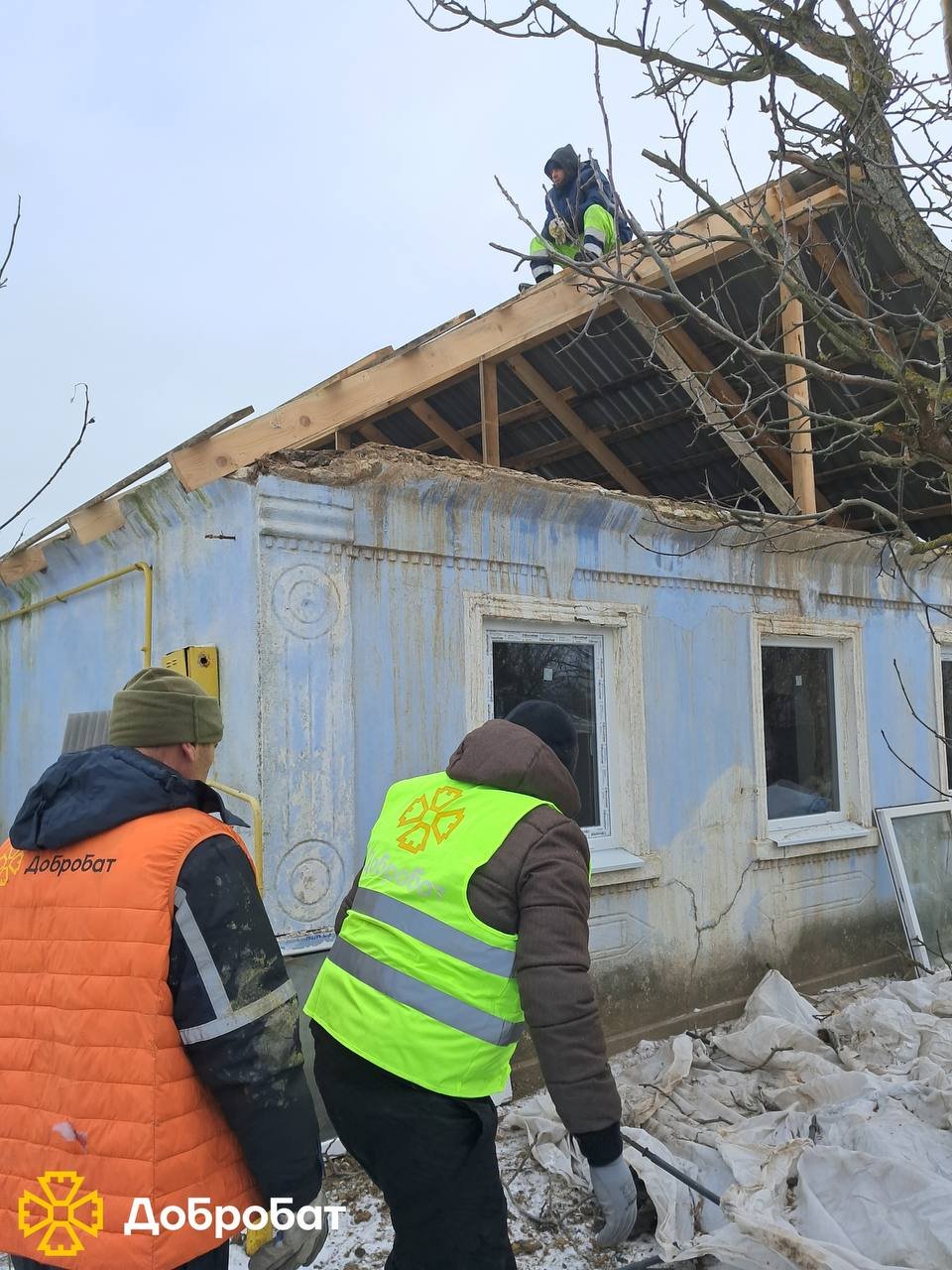 Сніг та морози не лякають волонтерів: звітуємо про допомогу «Добробату» за тиждень, що минув